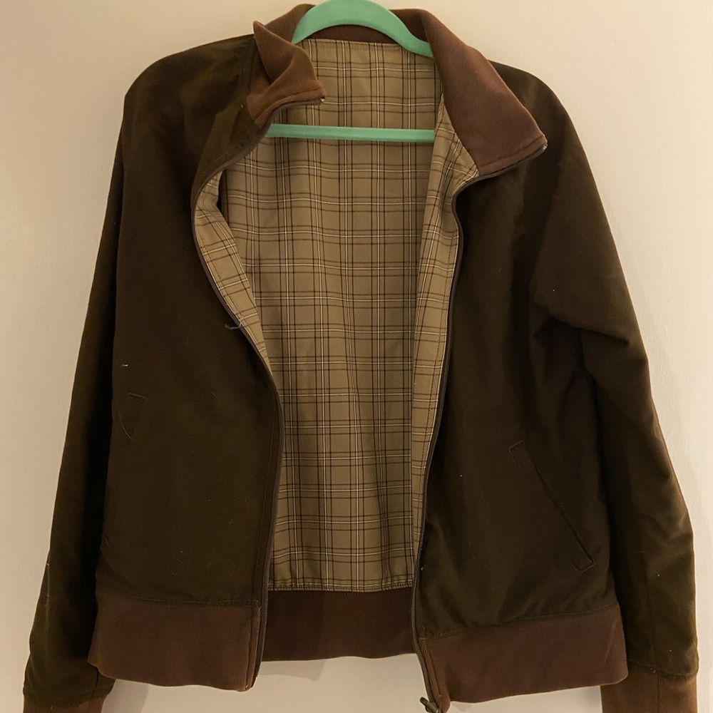 Men’s brown jacket